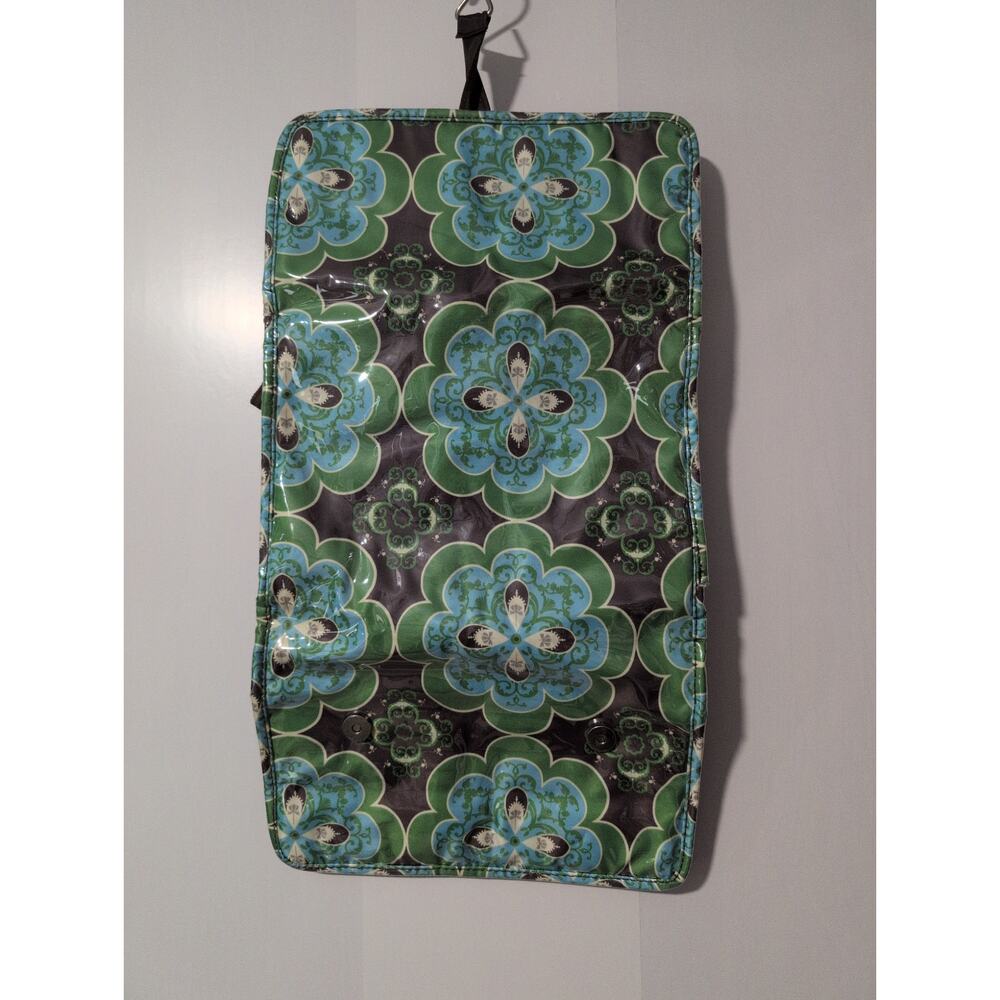Contents Tri-Fold Toiletry Bag - Picture 4 of 4